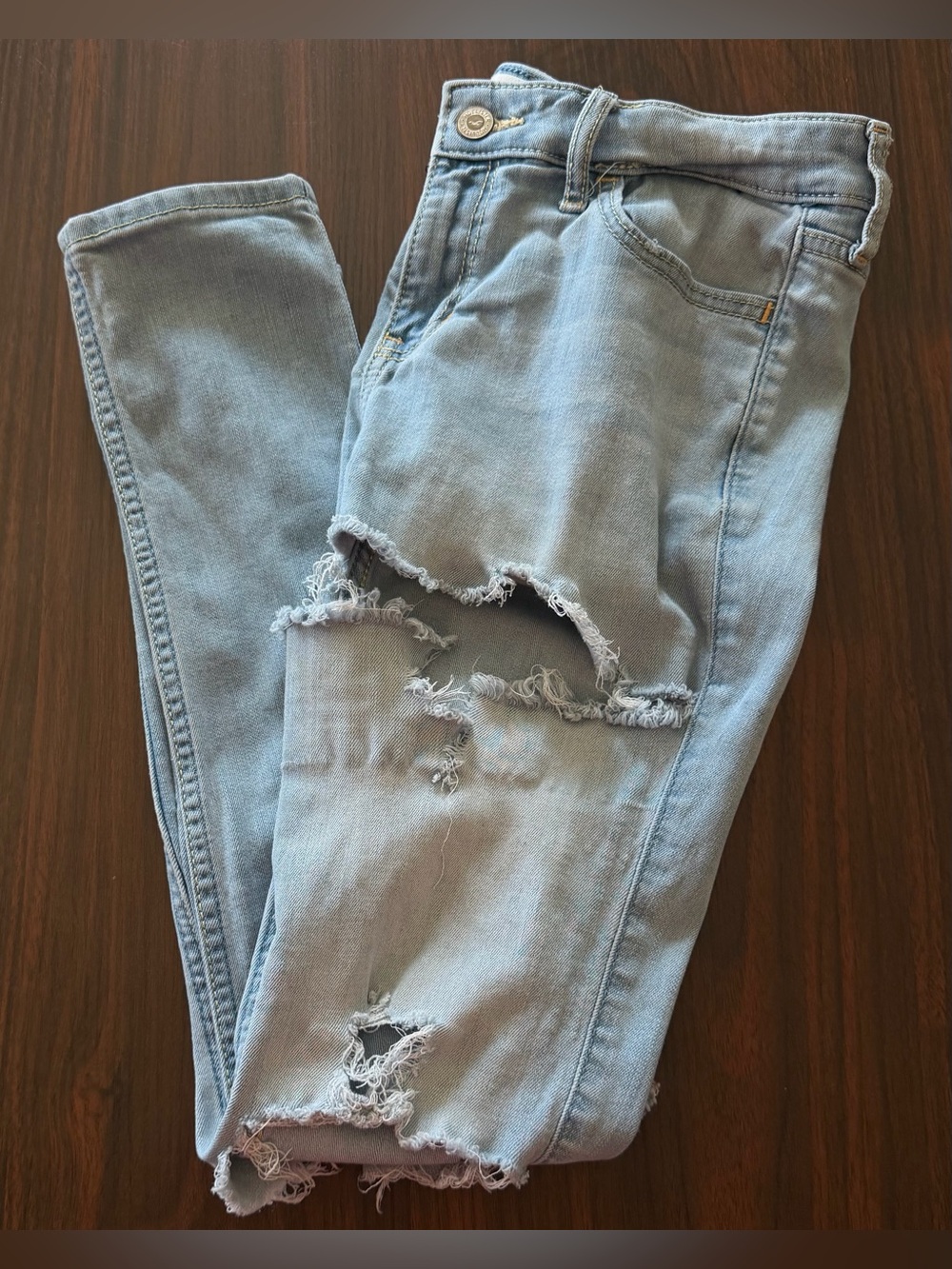 Size 5 Hollister Light Blue Ripped Skinny Jeans